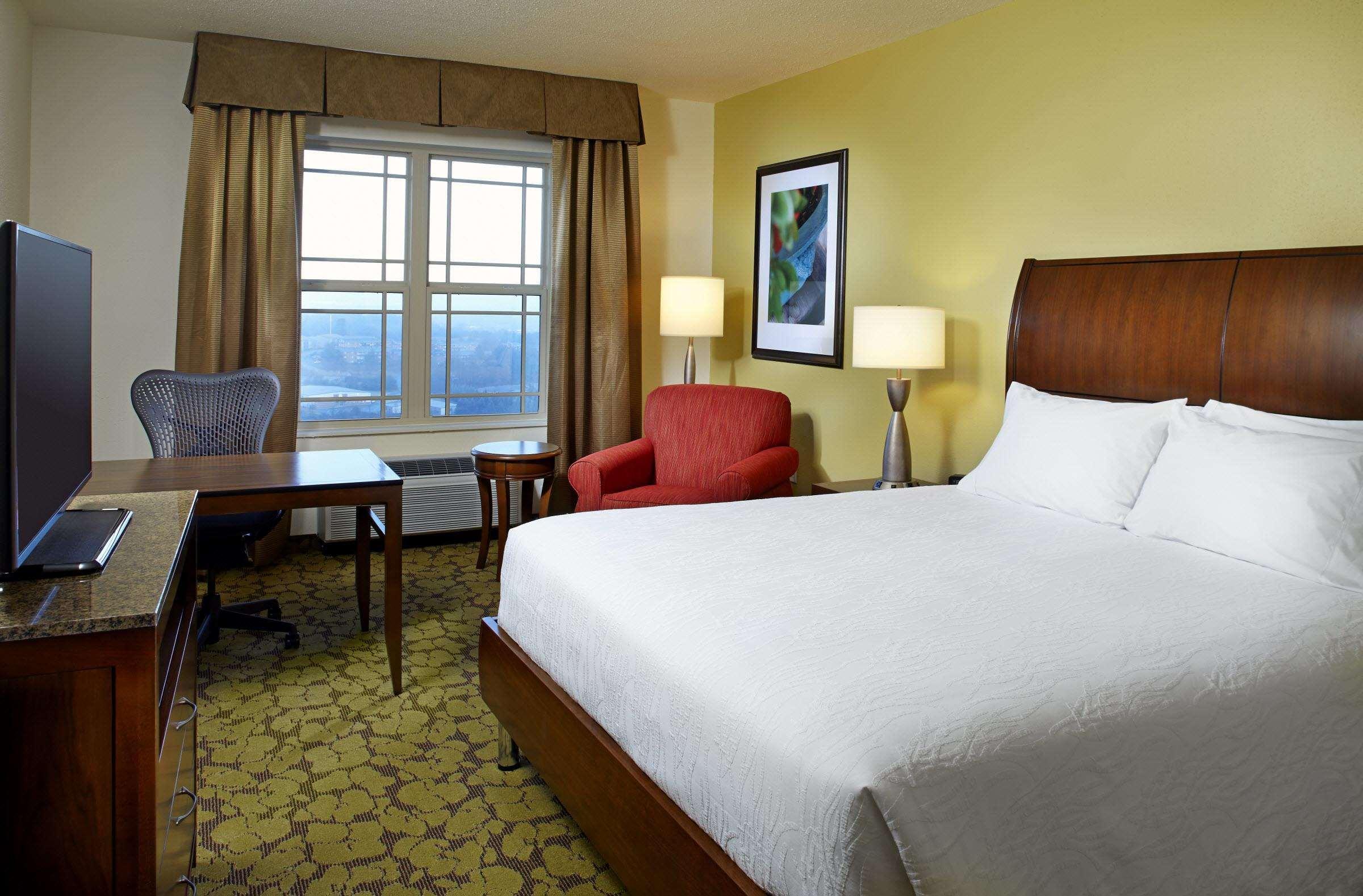 Hilton Garden Inn Roanoke Exterior photo