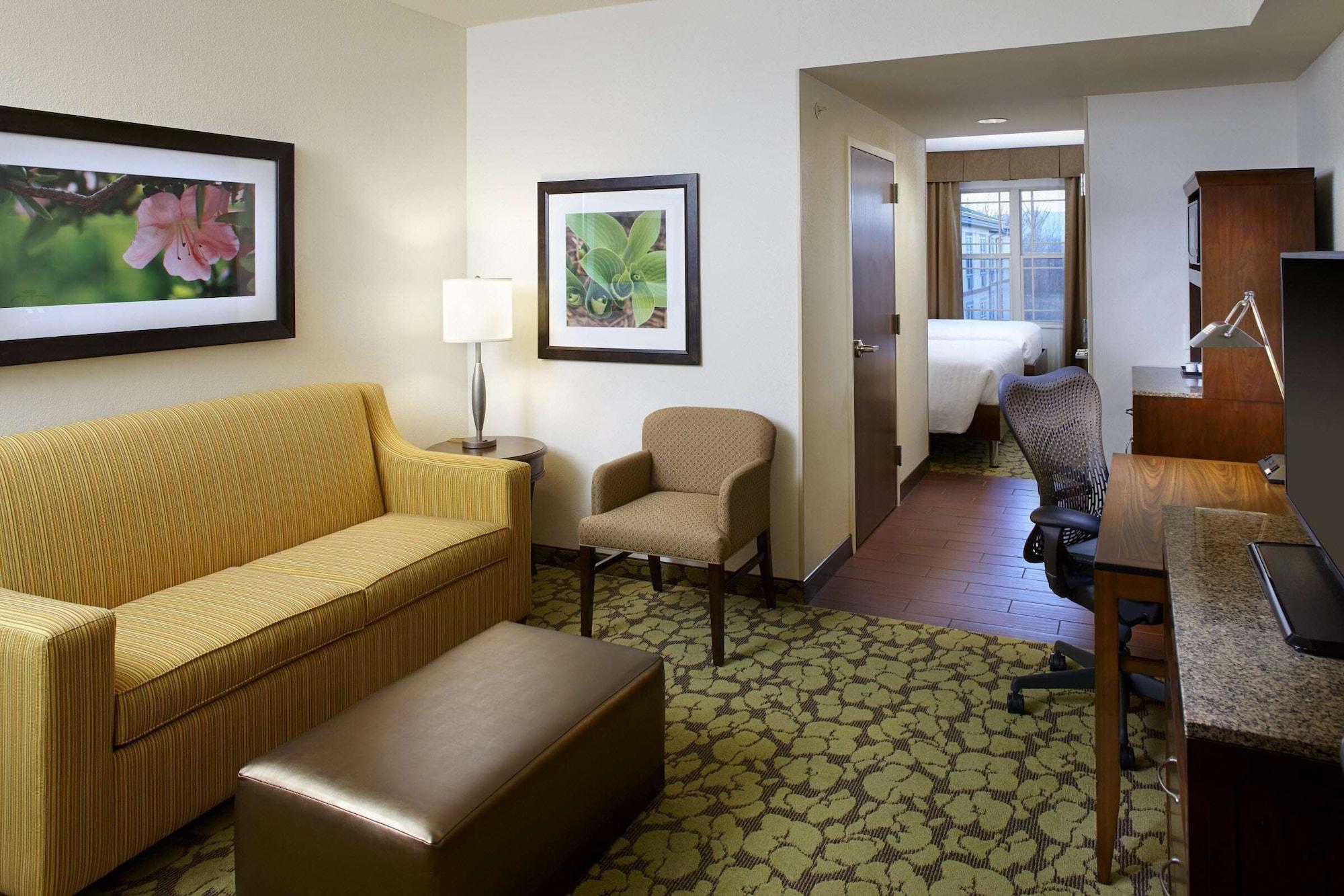 Hilton Garden Inn Roanoke Exterior photo